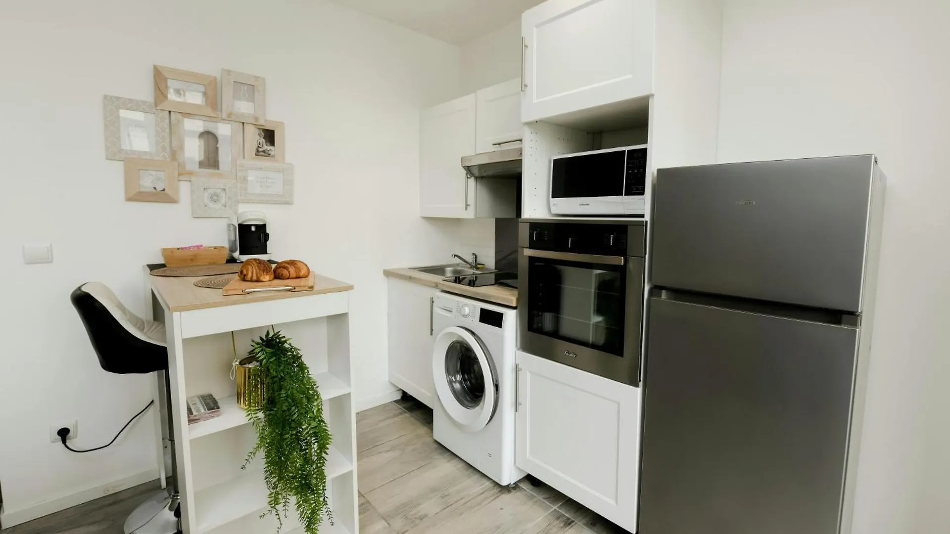아파트 Studio Cosy Business - Balcon Garage Ferme 리옹